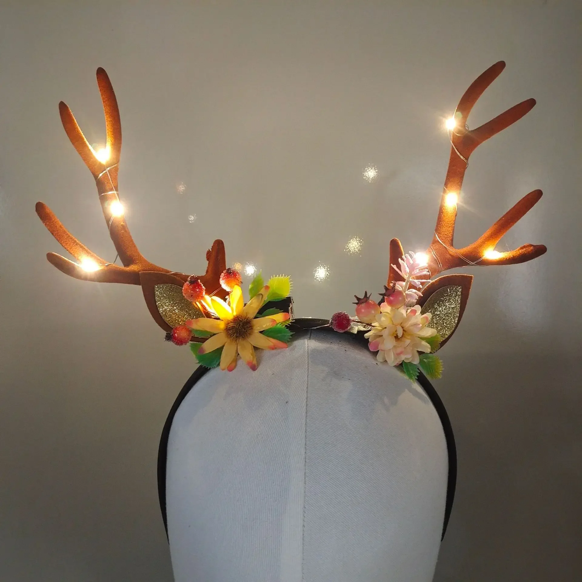 Women Girls Light Up Glowing R - Reindeer Antlers Headband reseña y precio